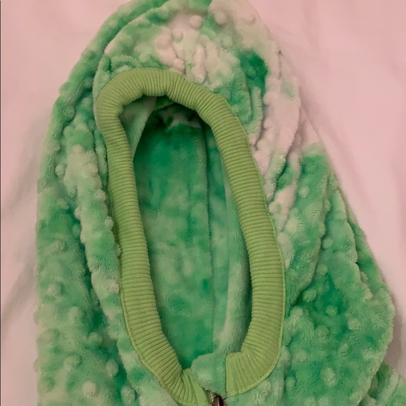 Ivivva (triple flip) green tie dye bubble jacket - Picture 5 of 7